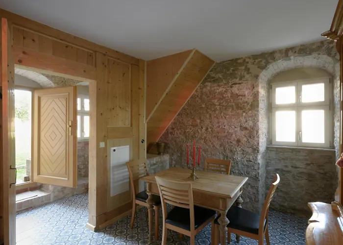 Sonnenschloss * Walbeck (Mansfeld-Sudharz)