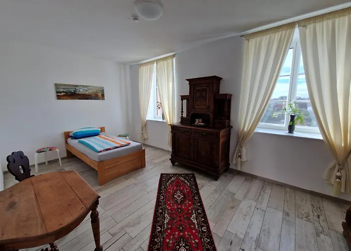 Sonnenschloss * Walbeck (Mansfeld-Sudharz)